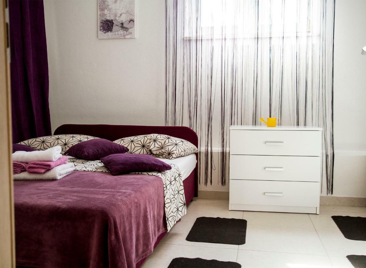 Ivana 2 Kastela Luaran gambar